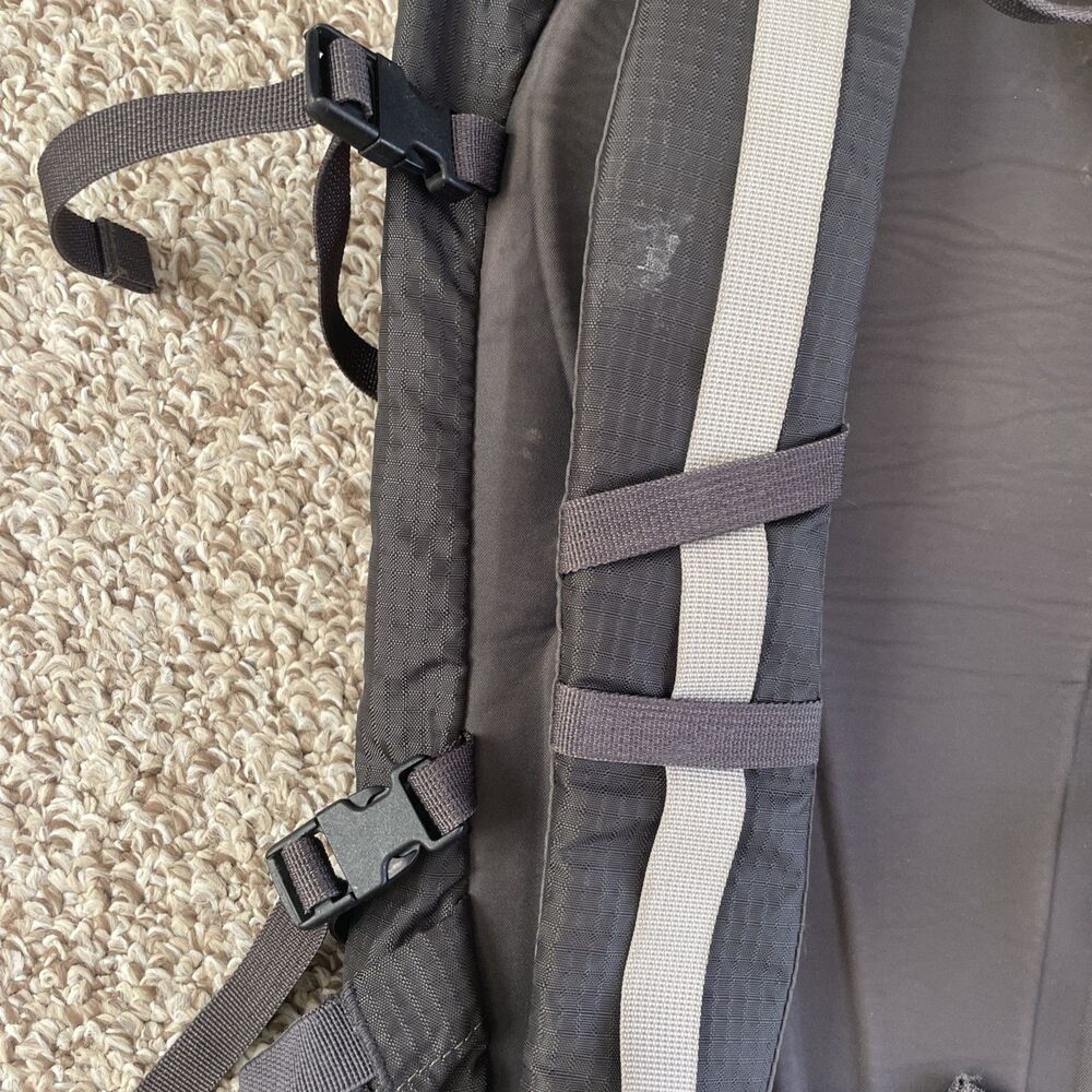 Vintage Eddie Bauer First Ascent Little Tahoma 30 Mountaineer Travel Backpack - Picture 4 of 16